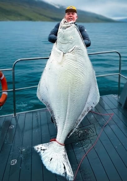 S01:E11 - We Hunted Giant Halibut in the Arctic Ocean poster