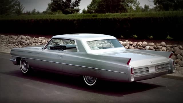 S16:E05 - Quick-Flippin' a Caddy