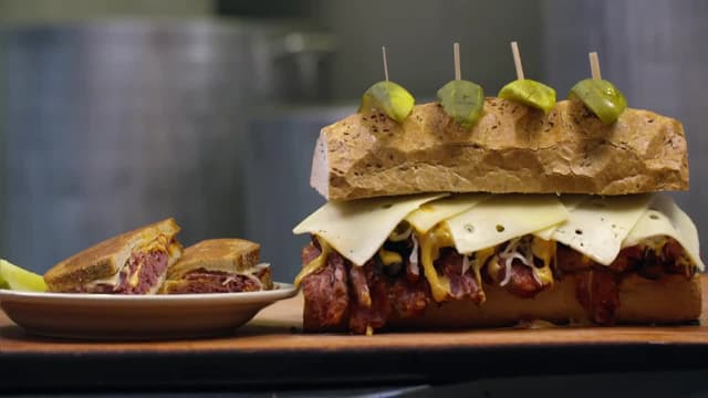 S01:E02 - Milwaukee, WI