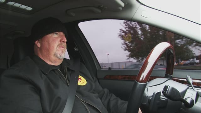 S04:E08 - The PA Stays in the Picture