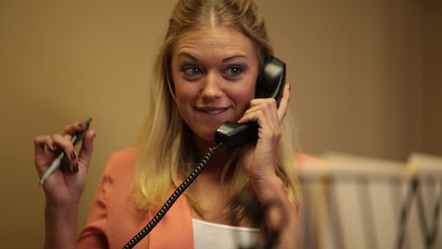 S01:E05 - Problemas Con El Viejo Rico