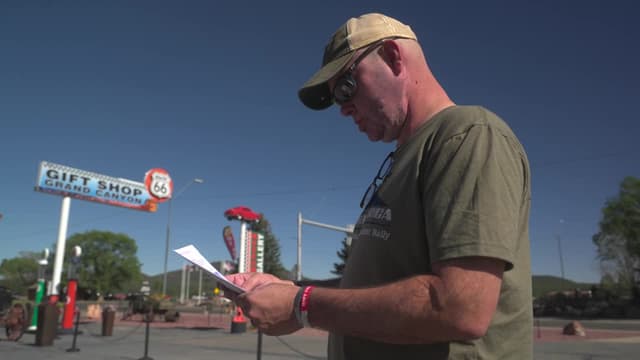 S03:E07 - Journey to Las Vegas