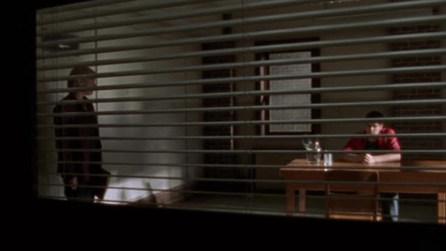 S06:E10 - Bob & Carol & Len & Ali
