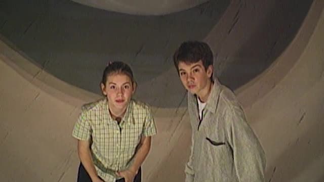 S01:E17 - Spaceships