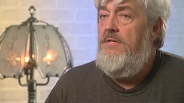 S10:E22 - Huellas entre ladrones