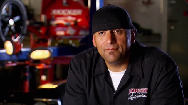 S08:E06 - 75,000 Reasons to Race