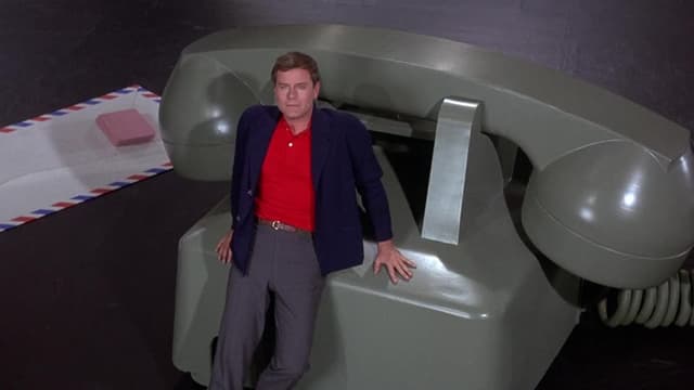 S02:E24 - My Incredible Shrinking Master