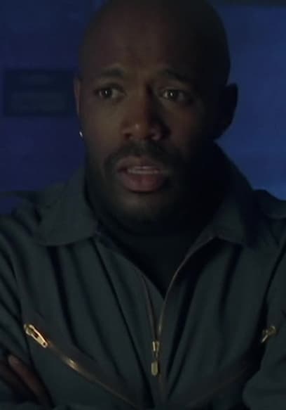 S03:E16 - Under The Ice poster