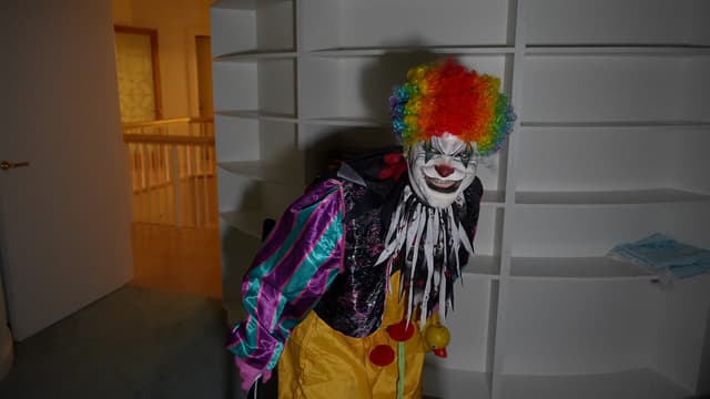 S01:E04 - Meet the Maker