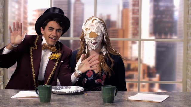 S01:E01 - The New Girl at School