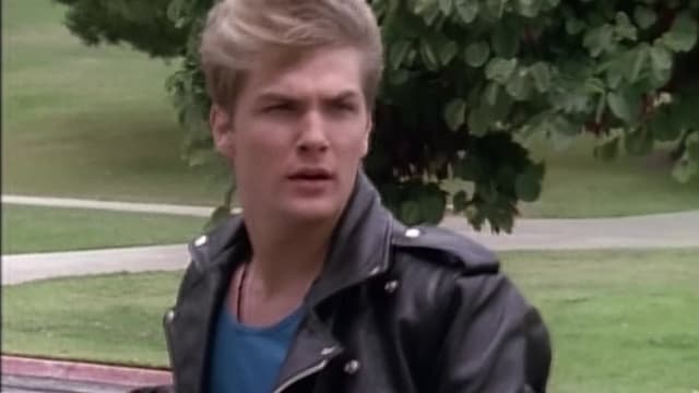 S01:E05 - Battle for the Books