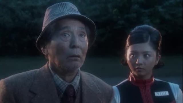 S01:E26 - Elly at Christmas