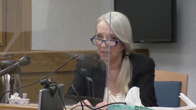 S03:E10 - Cindy Schulz