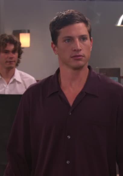 S01:E16 - Holly's First Job poster
