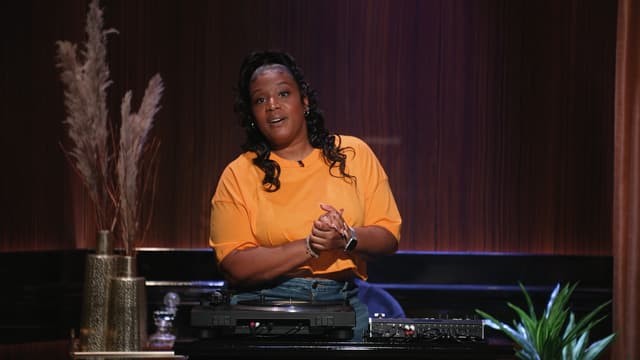 S01:E02 - Less Than Decent Exposure