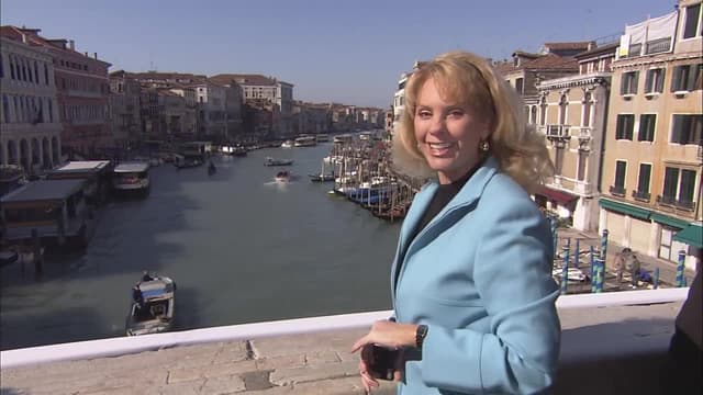 S03:E01 - Venice