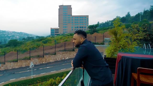S01:E06 - Kigali, Rwanda