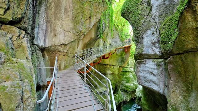 S01:E05 - Gorges Du Fier: A Scenic Adventure Walk in France