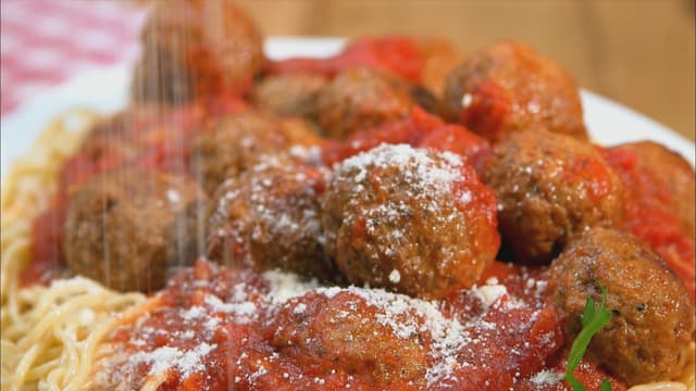 S01:E08 - Mambo Italiano