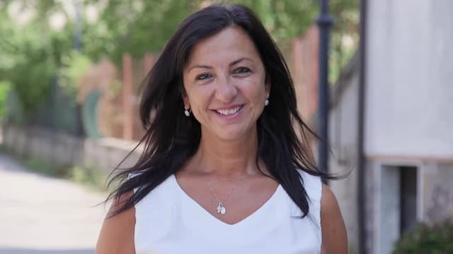 S01:E13 - Red Red Wine