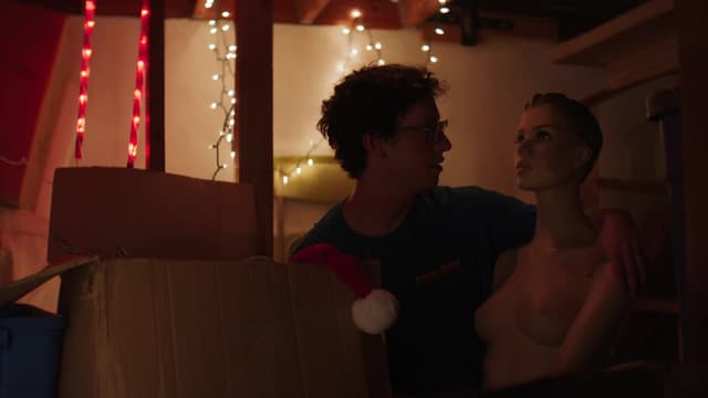 S01:E06 - The Influencer