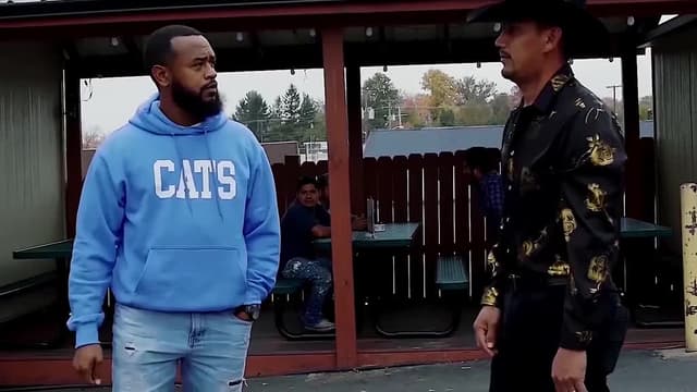 S01:E01 - Friend or Foe