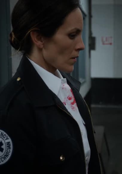 S01:E11 - Undercover poster