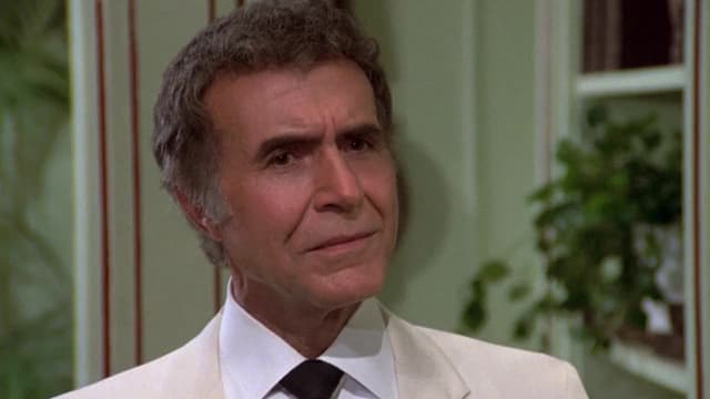 S04:E06 - Elizabeth's Baby / The Artist and the Lady