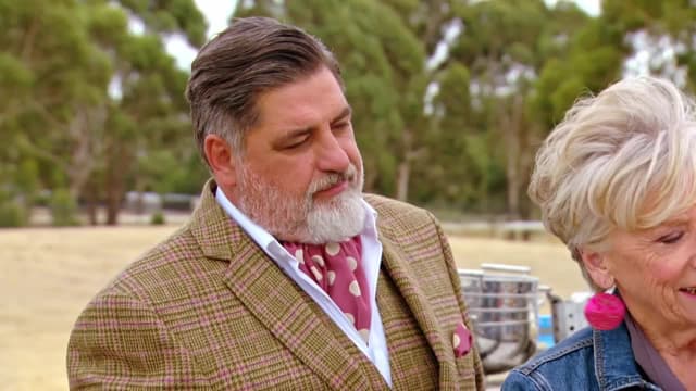 S11:E33 - Team Challenge With Guest Judge Maggie Beer at Hanging Rock