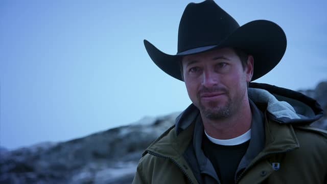 S02:E04 - In the Red