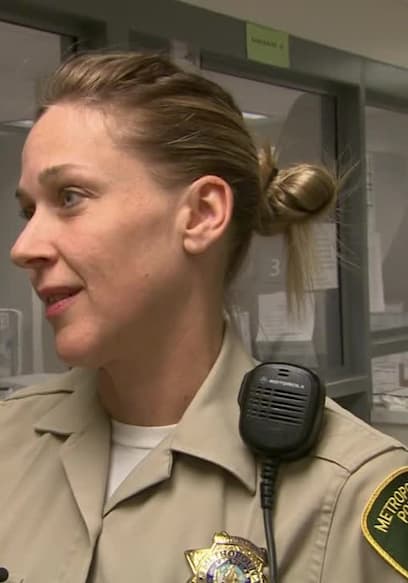 Watch Jail S06:E18 - Good Citizen - Free TV Shows | Tubi