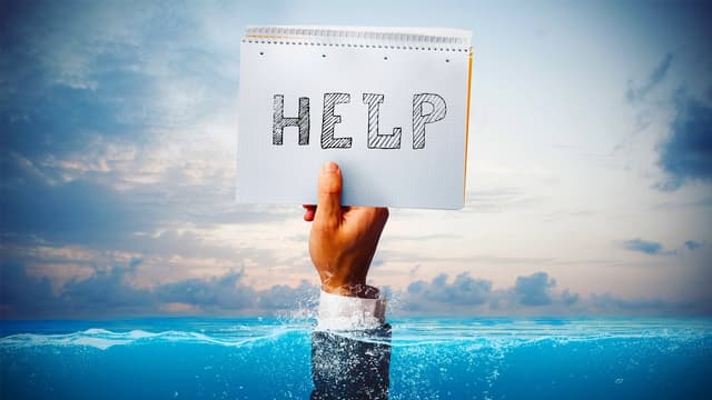 S10:E12 - Underwater Monsters