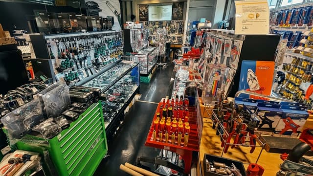 S01:E06 - Tool Shop Heaven: Japan