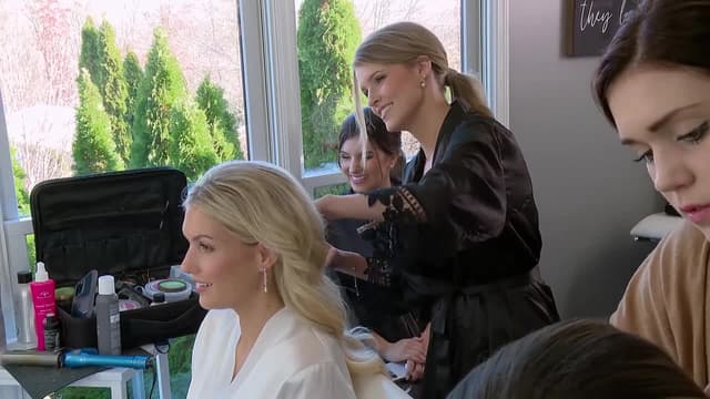 S11:E06 - ‘Tis the Season to Get Married