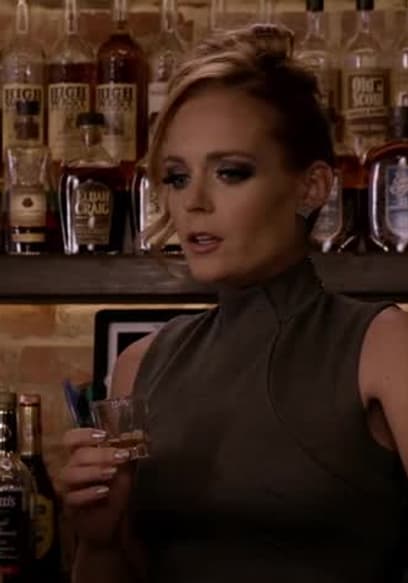 S01:E03 - Year Round Holiday Cocktails poster