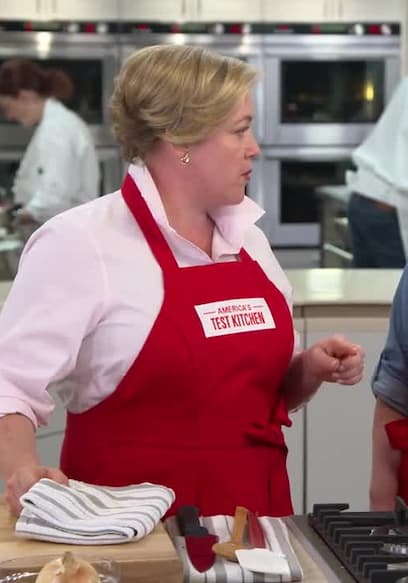 S17:E08 - Hearty One Pot Meals poster