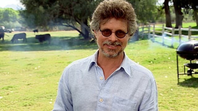 S01:E01 - Smoke Screen