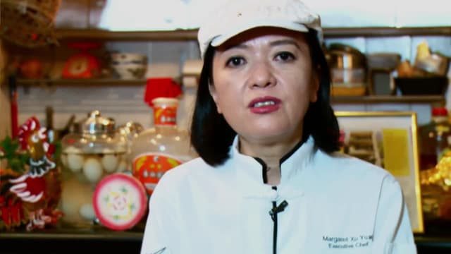 S01:E01 - Hong Kong: A Flavor Harbor