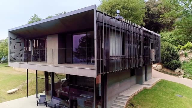 S01:E03 - Extreme Escapes