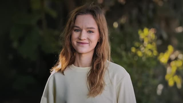 S01:E02 - A Foster Kid Found Floating