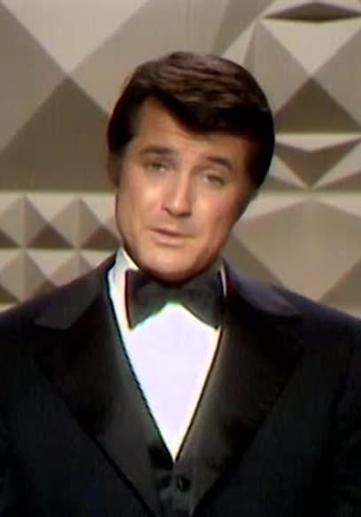 S03:E01 - S3 E1 - Jim Nabors poster
