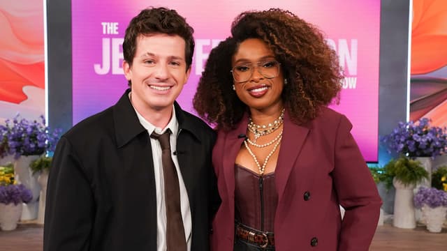 S04:E110 - Charlie Puth