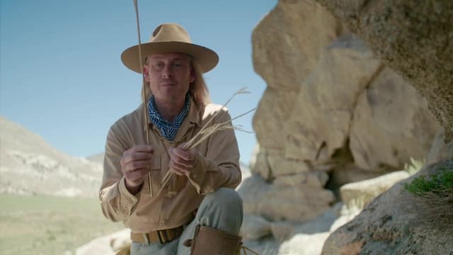 S03:E03 - Delirious in the Desert