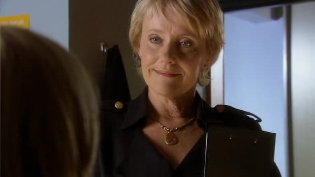 S09:E10 - Just Desserts