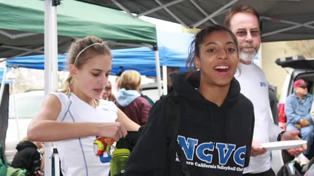 S01:E08 - Episode 19 / Episode 20