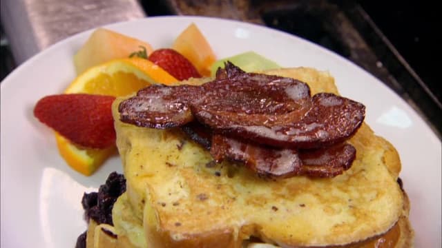 S02:E04 - Caplansky's Deli, Wildside Grill, Miura Waffle Milk Bar