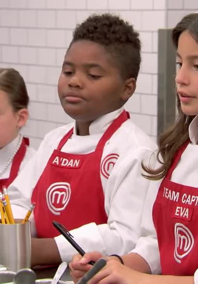 S08:E11 - Junior Edition: The Restaurant Takeover poster