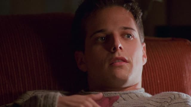 S03:E323 - Promises, Promises