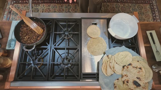 S02:E21 - Soy Meat Asian Tacos