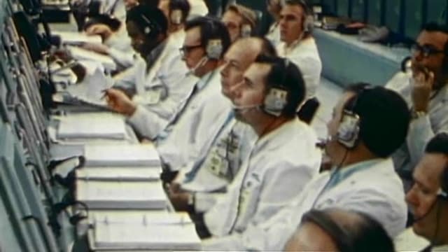 S01:E12 - Apollo 9 - Three to Make Ready